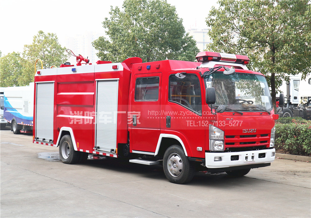 �¿���ʮ�700P 3.5������܇(ch��)����DƬ